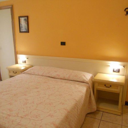 Hotel Salus Монтекатини-Терме Экстерьер фото
