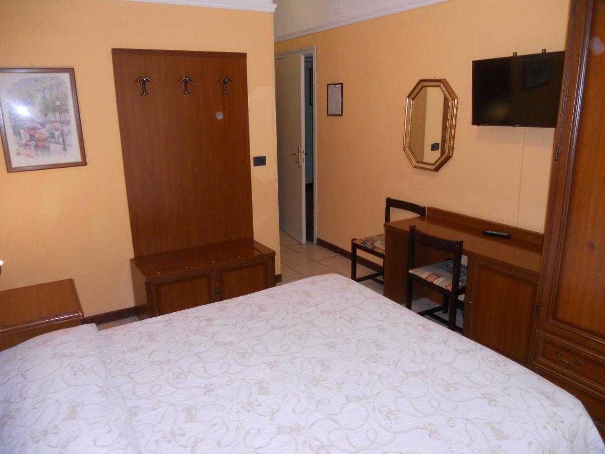 Hotel Salus Монтекатини-Терме Экстерьер фото