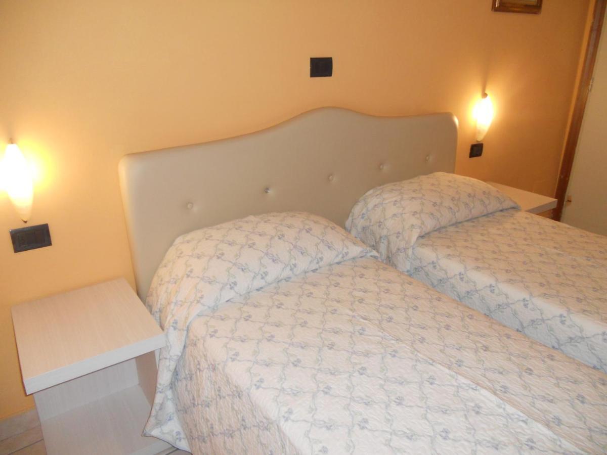 Hotel Salus Монтекатини-Терме Экстерьер фото