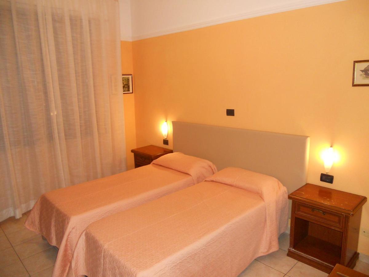 Hotel Salus Монтекатини-Терме Экстерьер фото