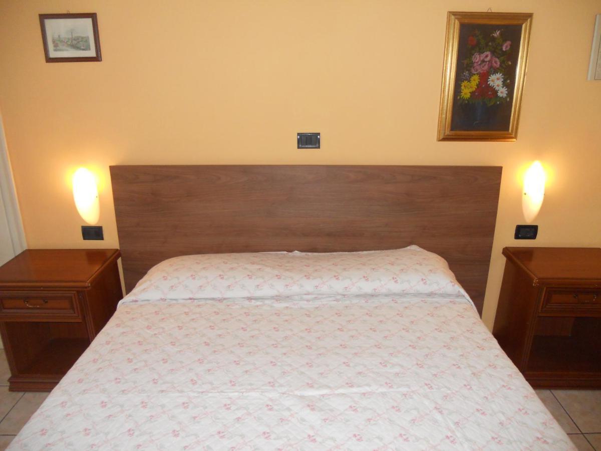 Hotel Salus Монтекатини-Терме Экстерьер фото