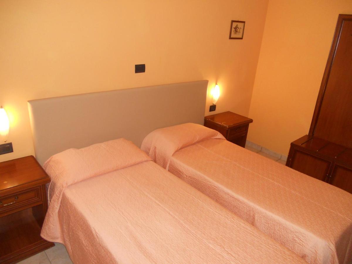 Hotel Salus Монтекатини-Терме Экстерьер фото