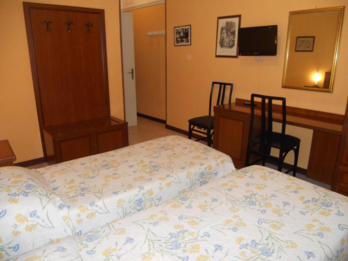 Hotel Salus Монтекатини-Терме Экстерьер фото