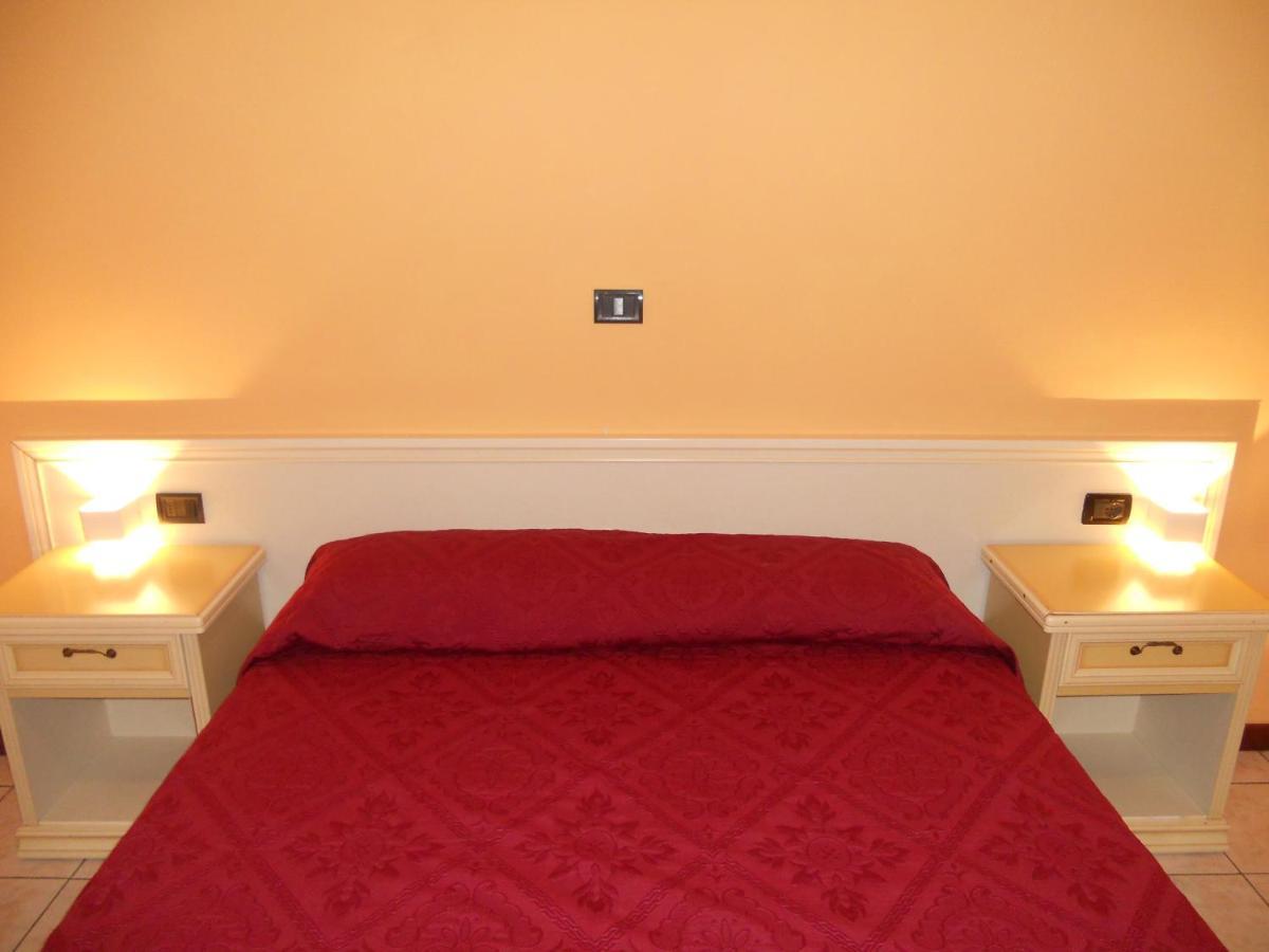 Hotel Salus Монтекатини-Терме Экстерьер фото