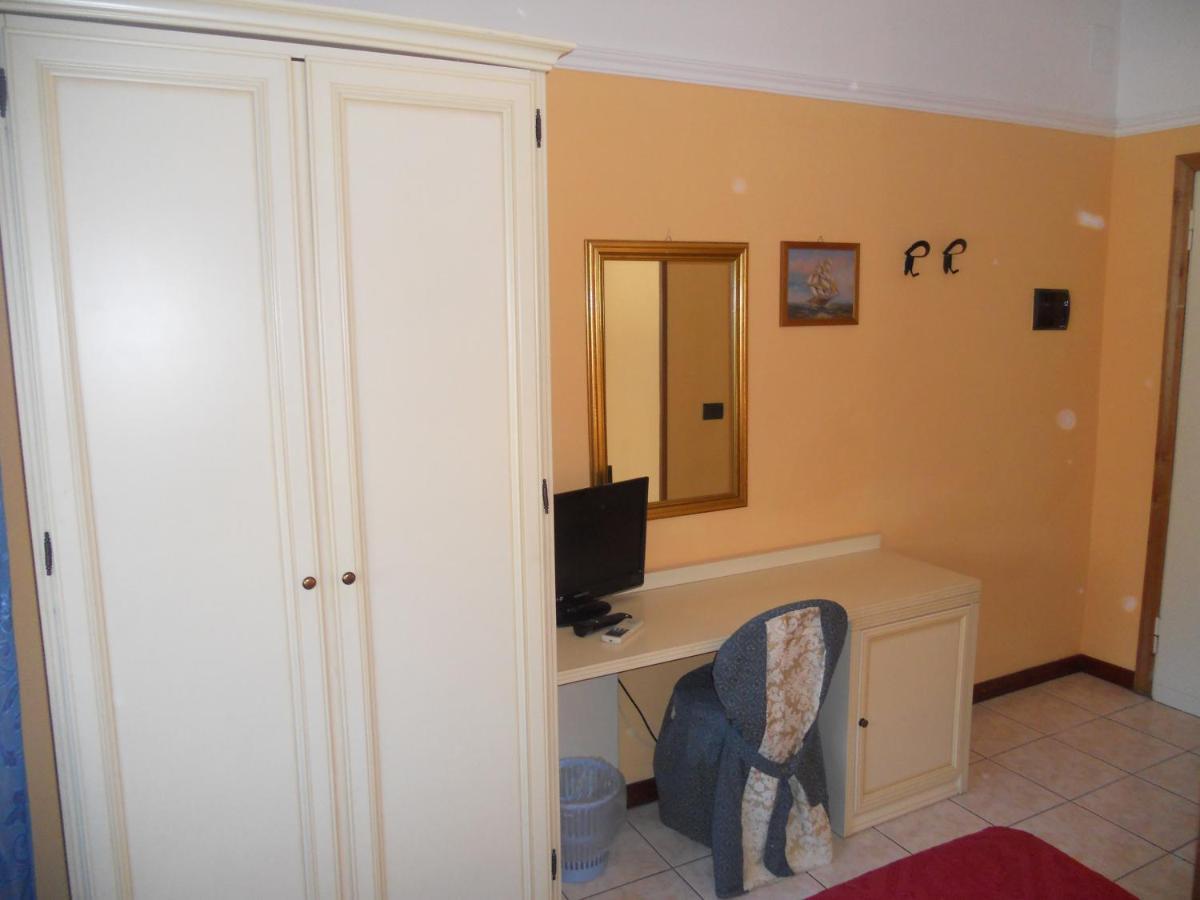 Hotel Salus Монтекатини-Терме Экстерьер фото
