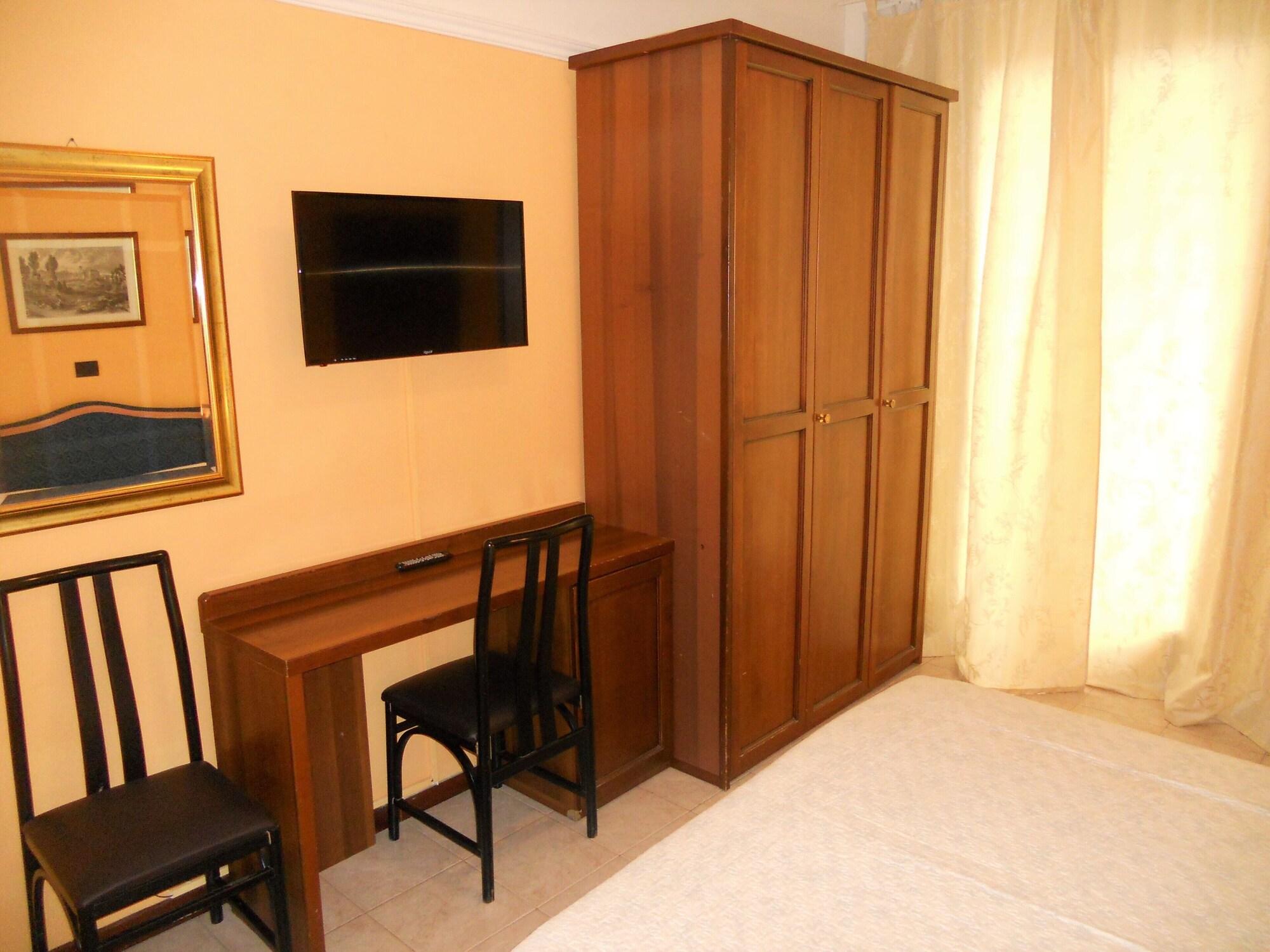 Hotel Salus Монтекатини-Терме Экстерьер фото