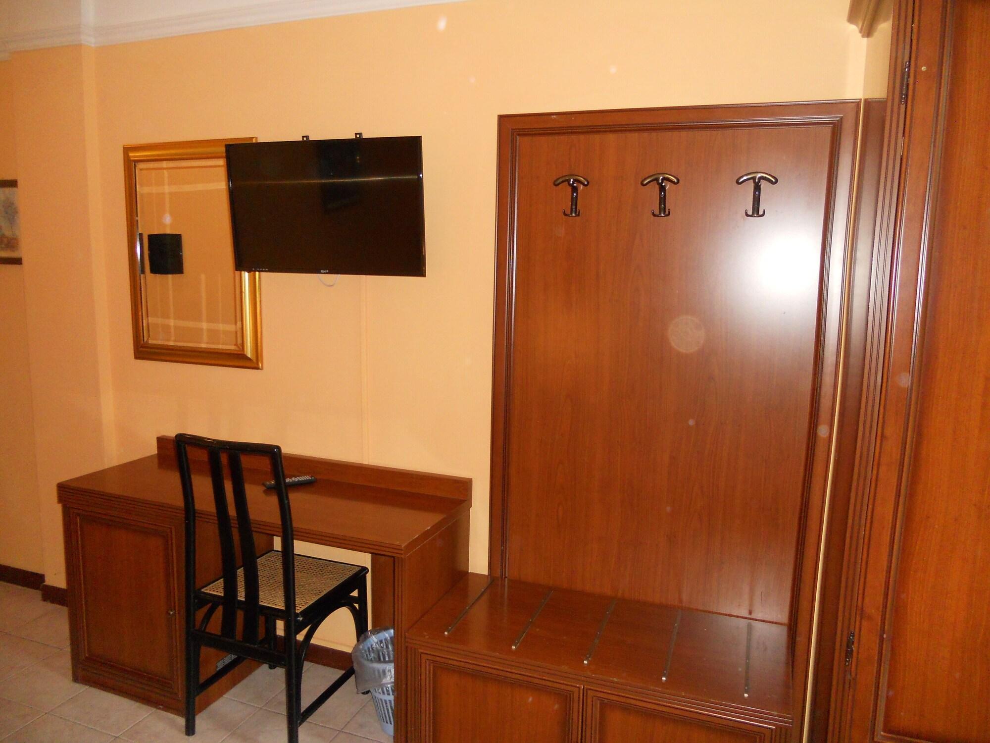 Hotel Salus Монтекатини-Терме Экстерьер фото