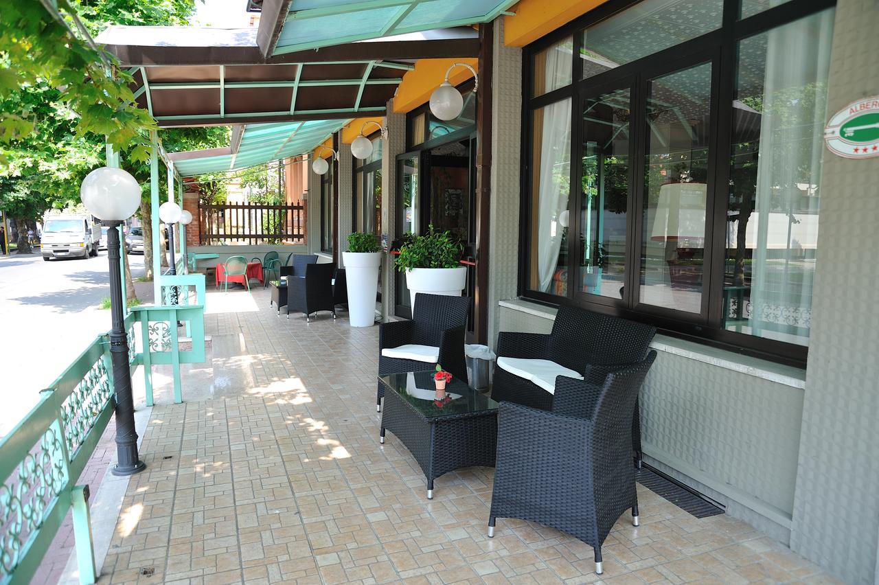 Hotel Salus Монтекатини-Терме Экстерьер фото